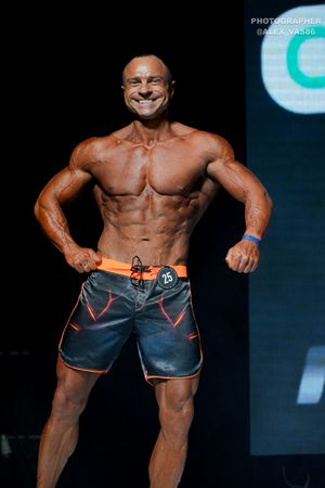 MEN'S PHYSIQUE МАСТЕРА +40